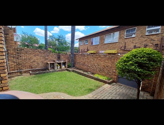 3 BEDROOM APARTMENT FOR SALE IN BIRCH ACRES